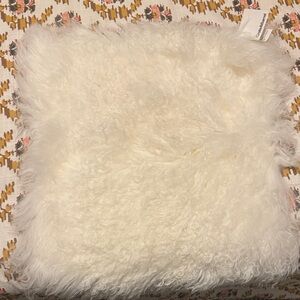 Crate&Barrel White Fluffy Pillowcase 16x16